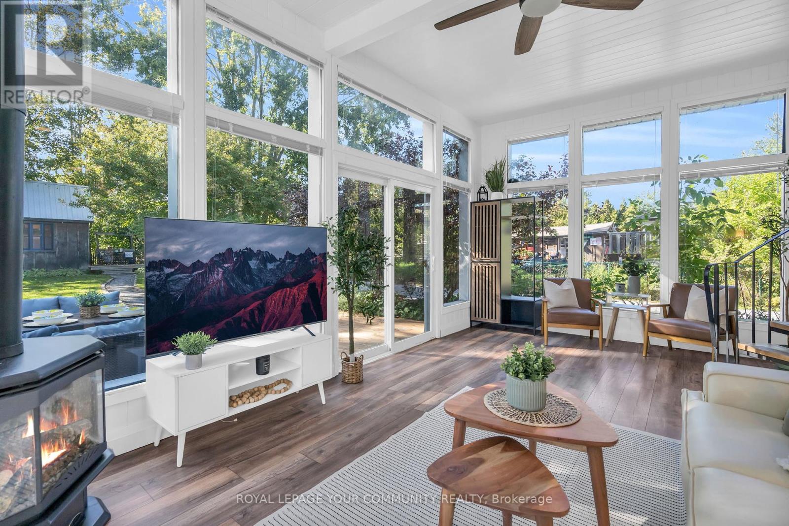 130 Woodfield Drive, Georgina (Pefferlaw), Ontario  L0E 1N0 - Photo 21 - N12409046