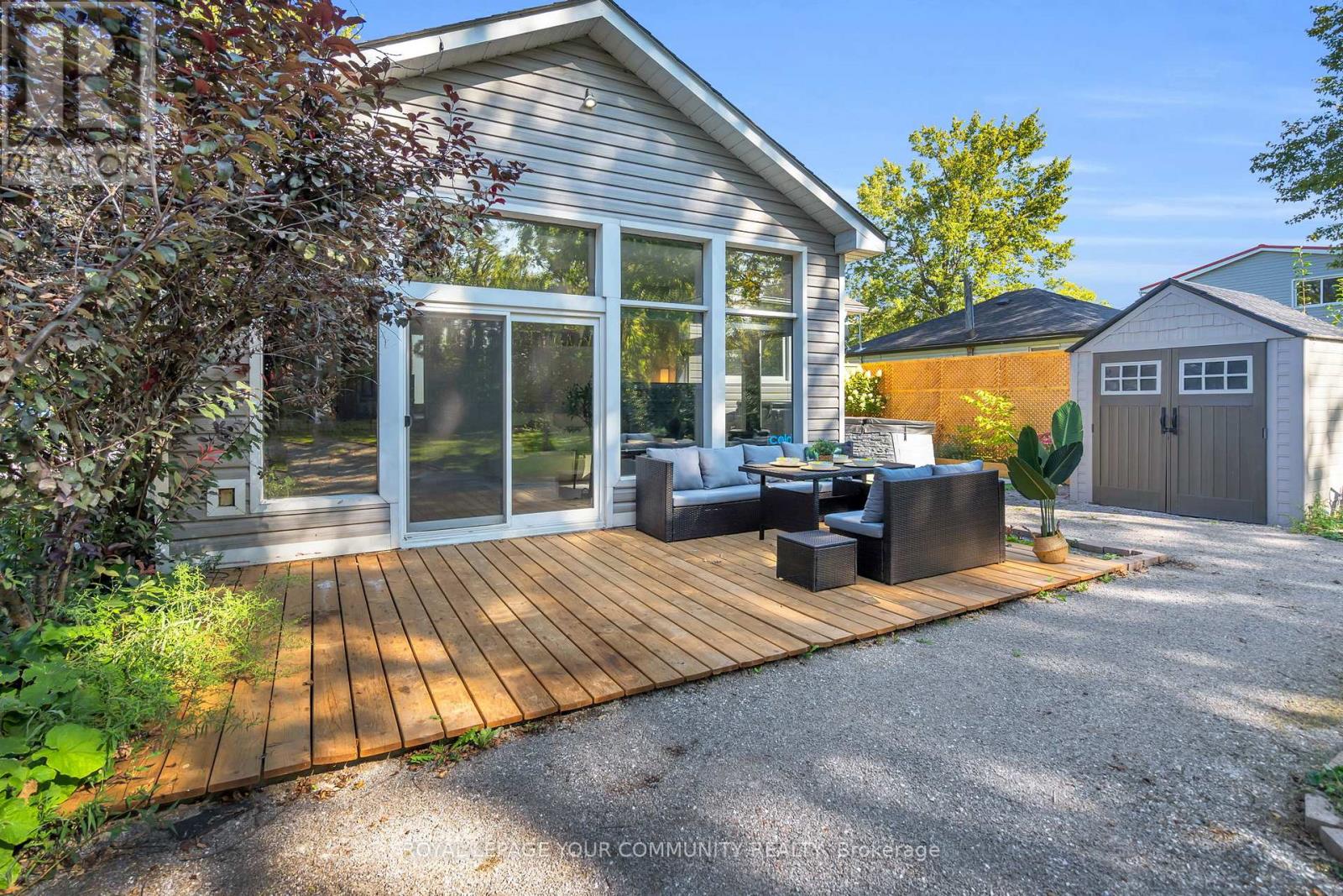 130 Woodfield Drive, Georgina (Pefferlaw), Ontario  L0E 1N0 - Photo 33 - N12409046