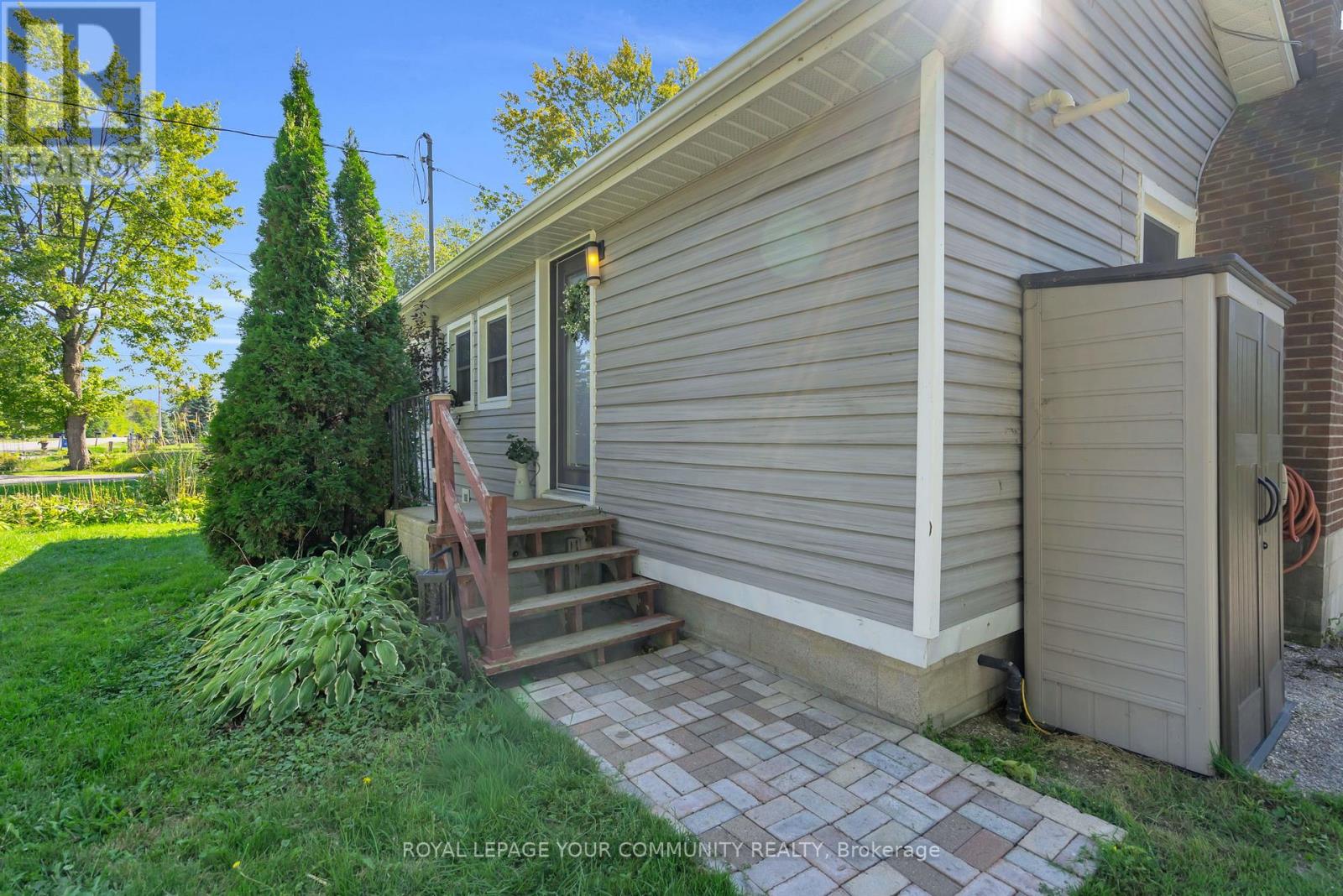 130 Woodfield Drive, Georgina (Pefferlaw), Ontario  L0E 1N0 - Photo 4 - N12409046