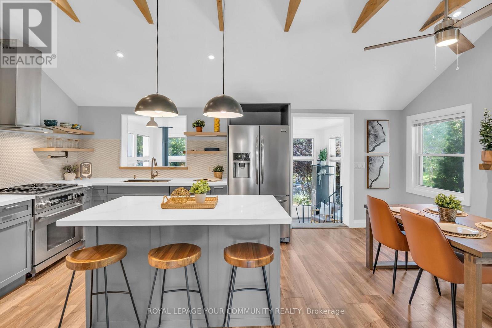 130 Woodfield Drive, Georgina (Pefferlaw), Ontario  L0E 1N0 - Photo 6 - N12409046