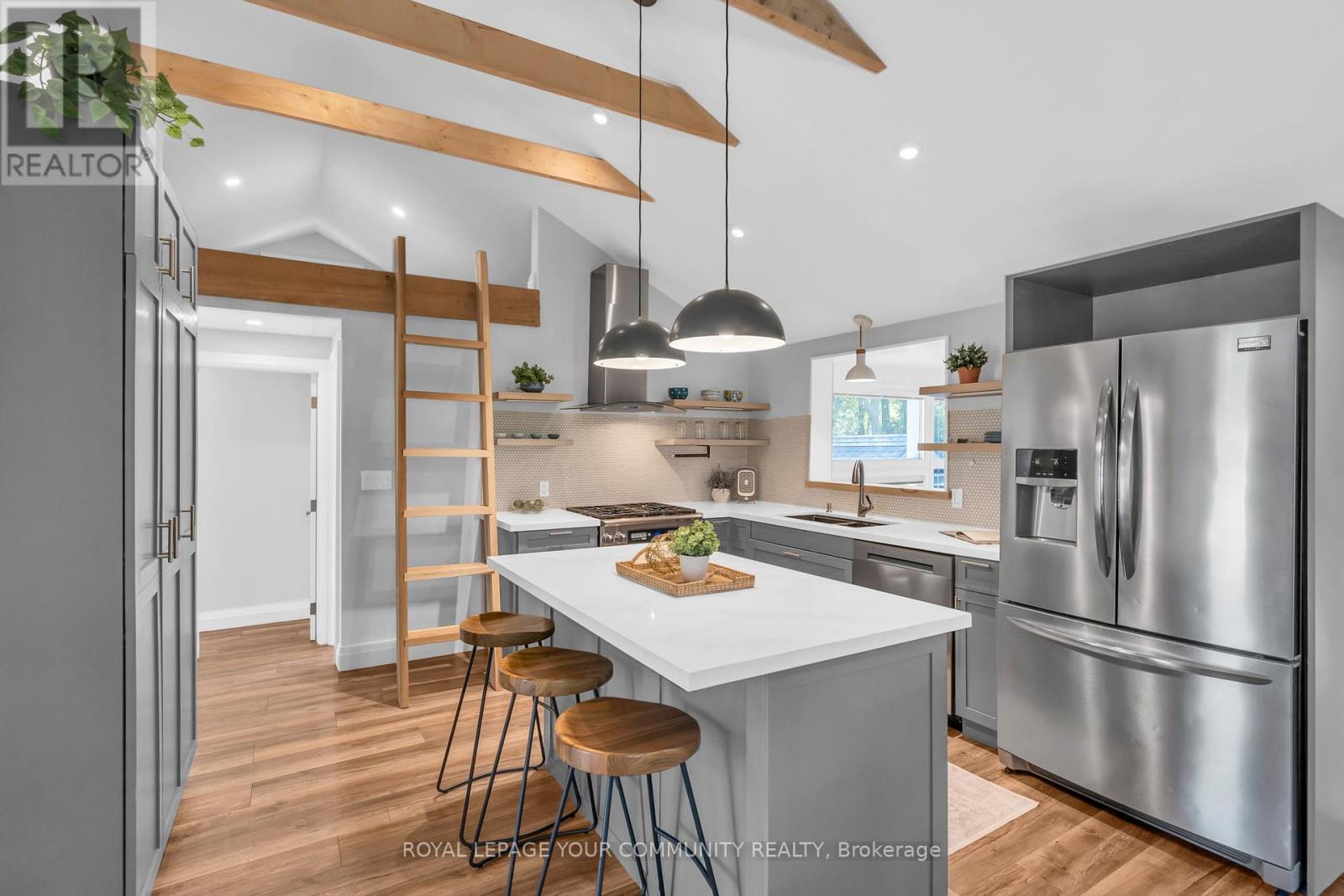 130 Woodfield Drive, Georgina (Pefferlaw), Ontario  L0E 1N0 - Photo 7 - N12409046