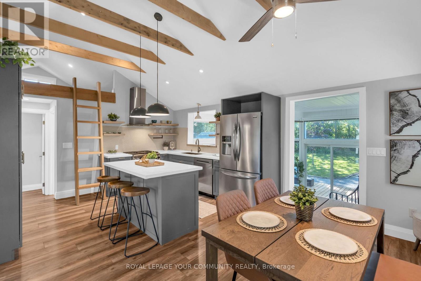 130 Woodfield Drive, Georgina (Pefferlaw), Ontario  L0E 1N0 - Photo 8 - N12409046