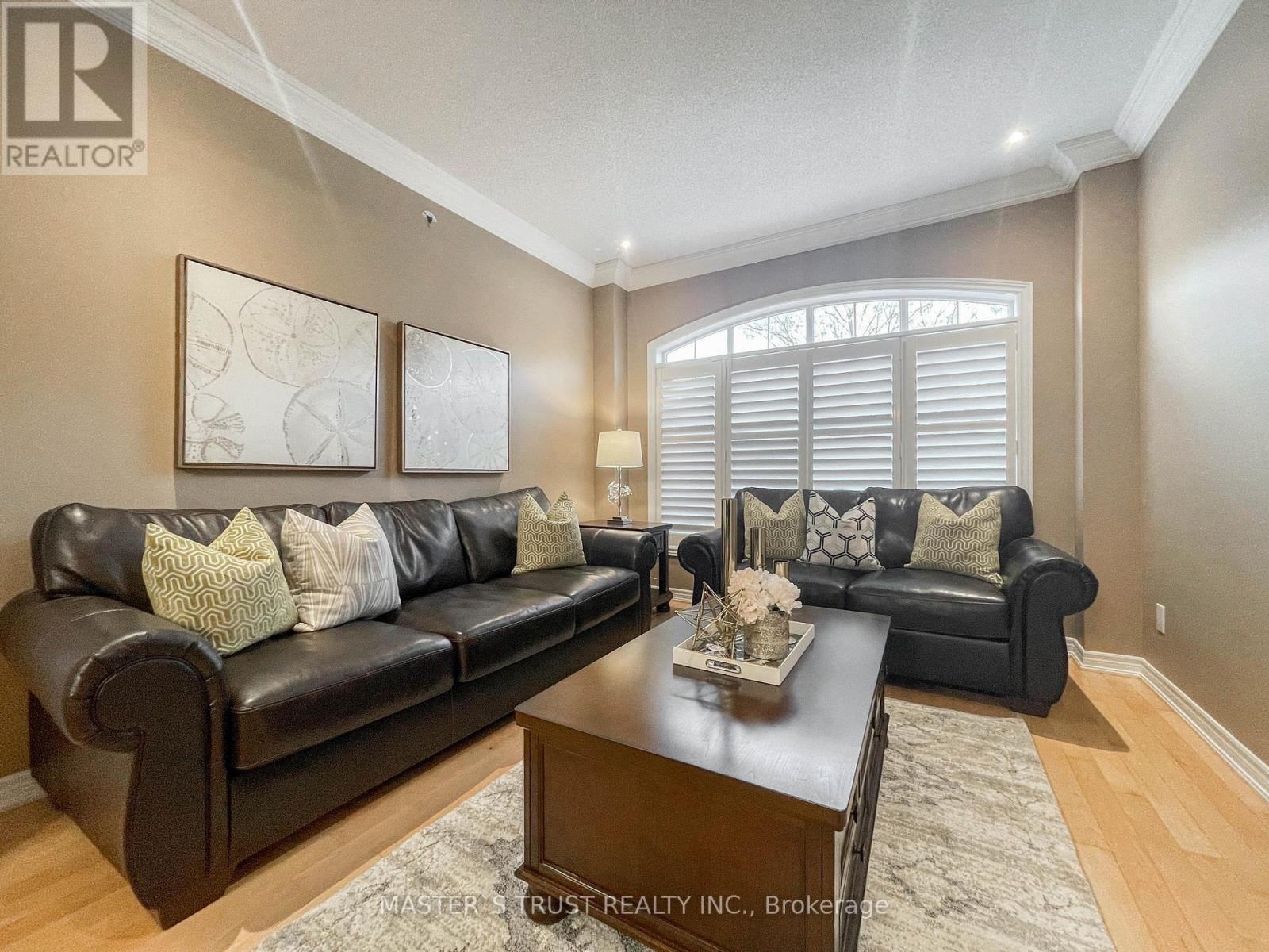 70 Brass Drive, Richmond Hill, Ontario  L4E 4T5 - Photo 10 - N12409093