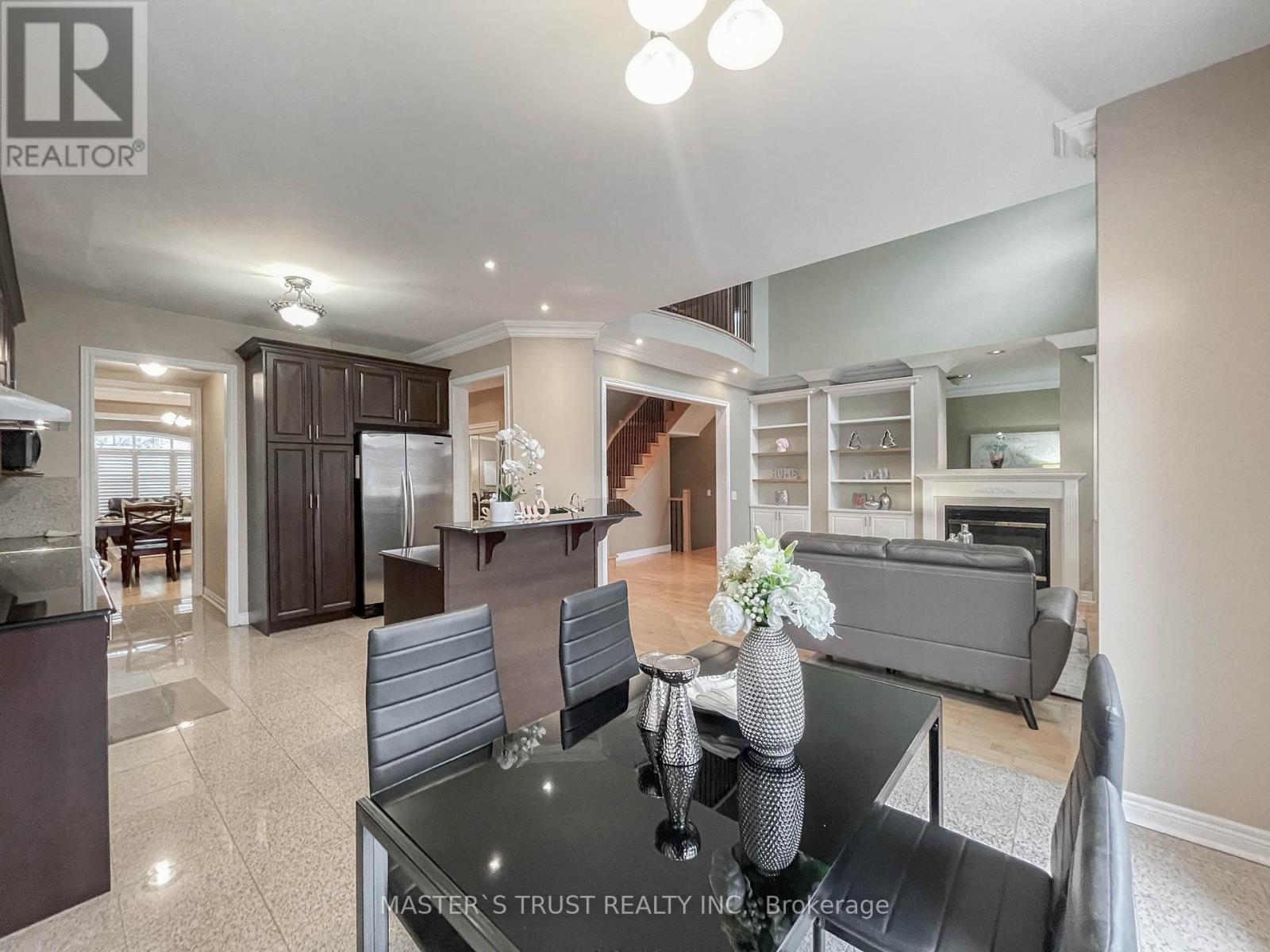 70 Brass Drive, Richmond Hill, Ontario  L4E 4T5 - Photo 20 - N12409093