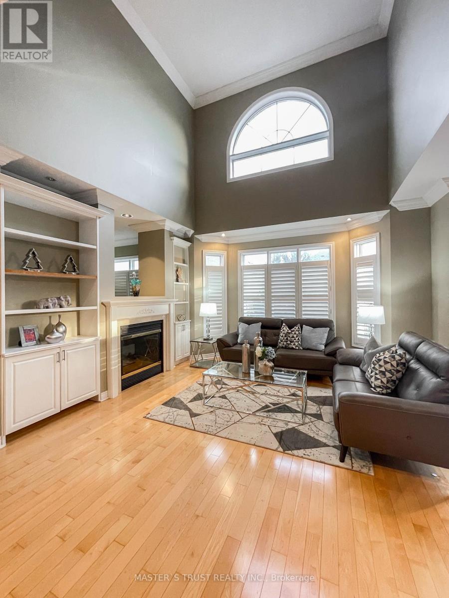70 Brass Drive, Richmond Hill, Ontario  L4E 4T5 - Photo 22 - N12409093