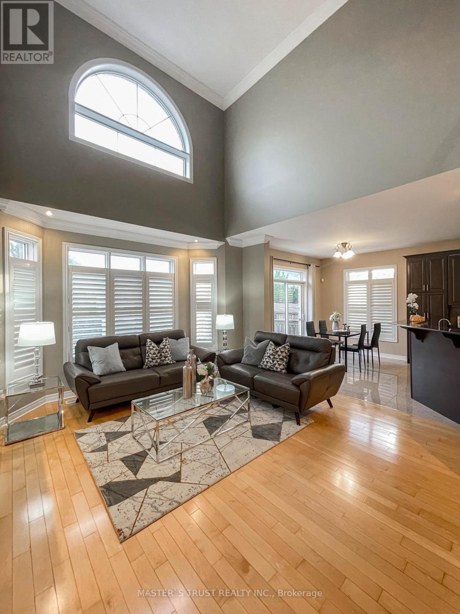 70 Brass Drive, Richmond Hill, Ontario  L4E 4T5 - Photo 25 - N12409093