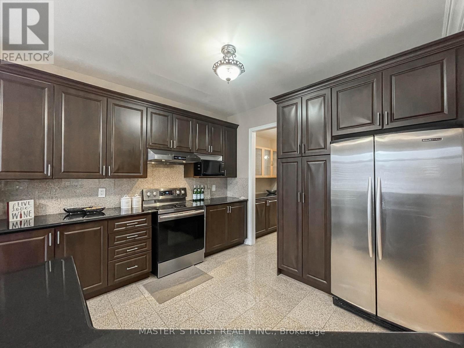 70 Brass Drive, Richmond Hill, Ontario  L4E 4T5 - Photo 26 - N12409093