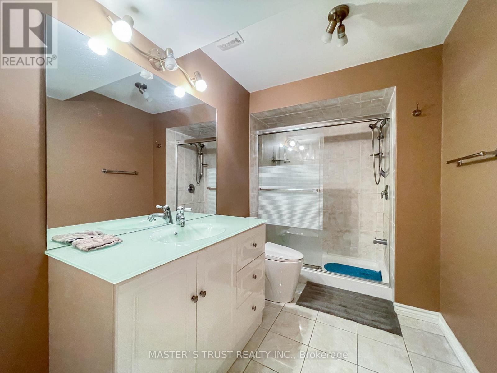 70 Brass Drive, Richmond Hill, Ontario  L4E 4T5 - Photo 29 - N12409093