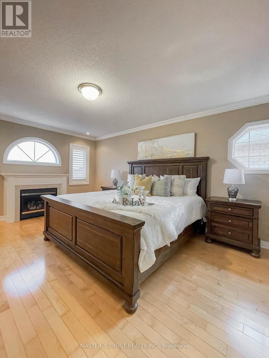 70 Brass Drive, Richmond Hill, Ontario  L4E 4T5 - Photo 39 - N12409093