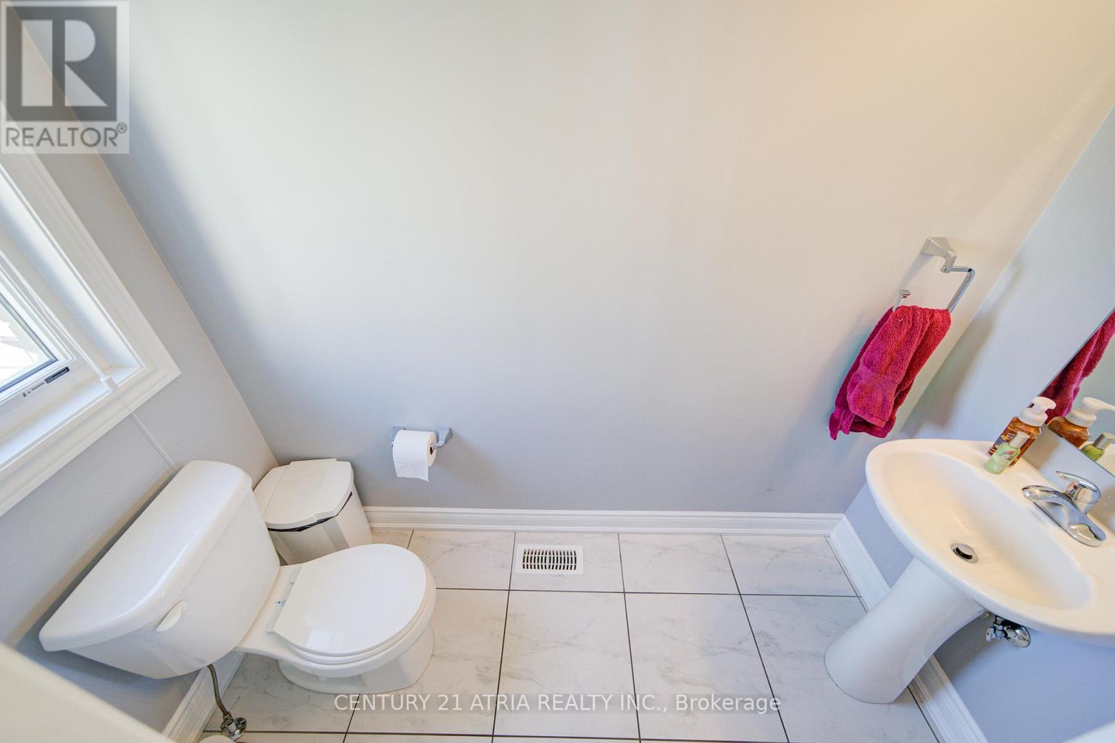 10 Gladys Rolling Avenue, East Gwillimbury, Ontario  L0G 1M0 - Photo 20 - N12409127