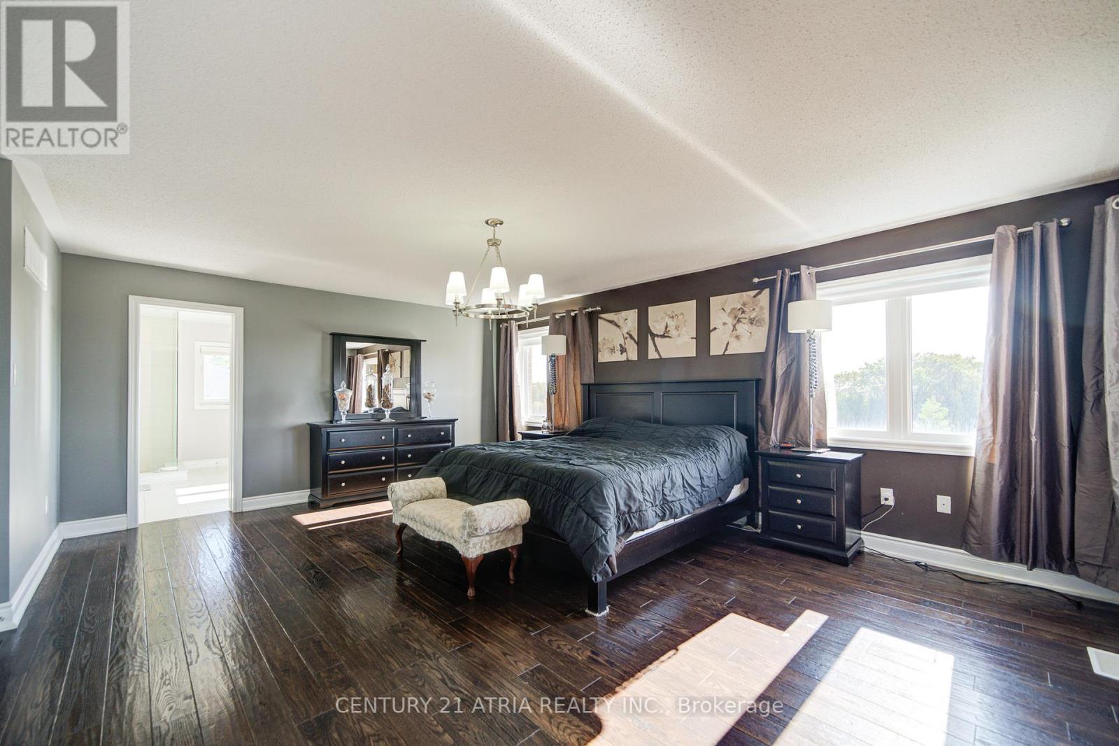 10 Gladys Rolling Avenue, East Gwillimbury, Ontario  L0G 1M0 - Photo 25 - N12409127