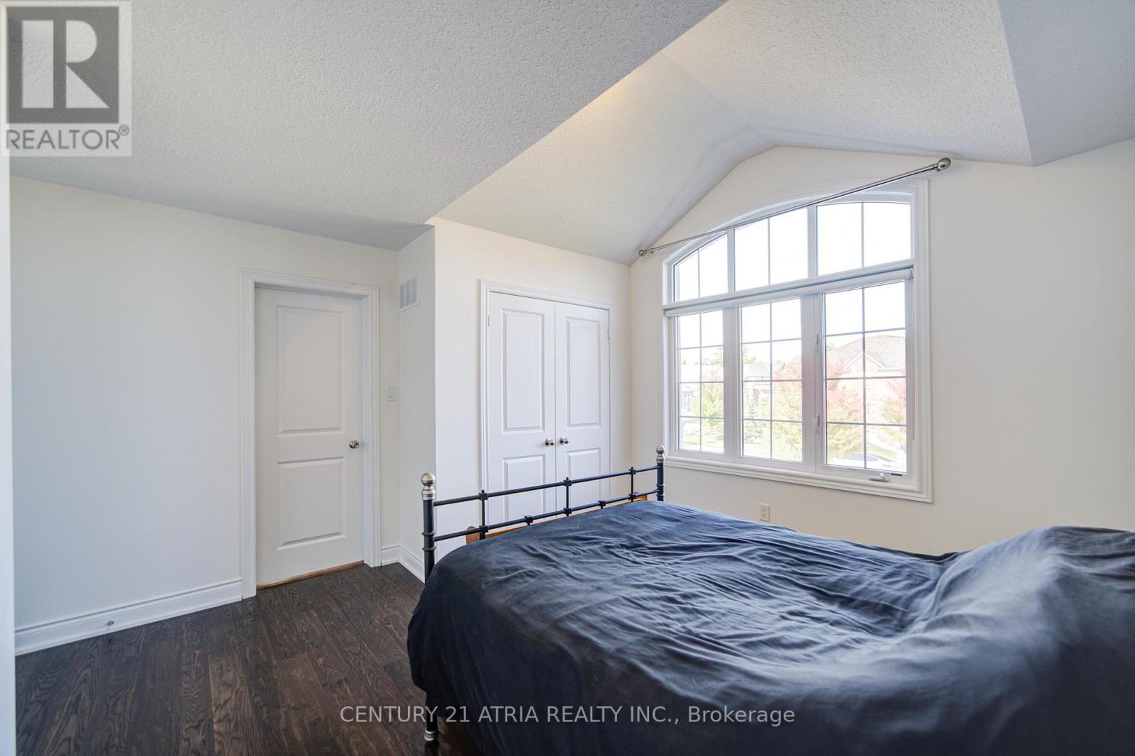 10 Gladys Rolling Avenue, East Gwillimbury, Ontario  L0G 1M0 - Photo 31 - N12409127