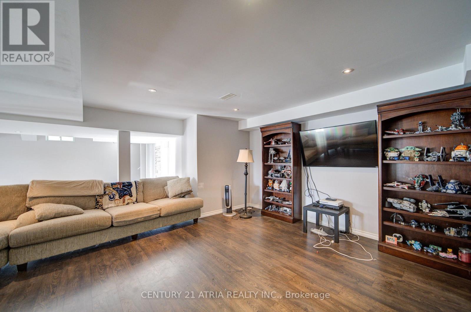 10 Gladys Rolling Avenue, East Gwillimbury, Ontario  L0G 1M0 - Photo 43 - N12409127