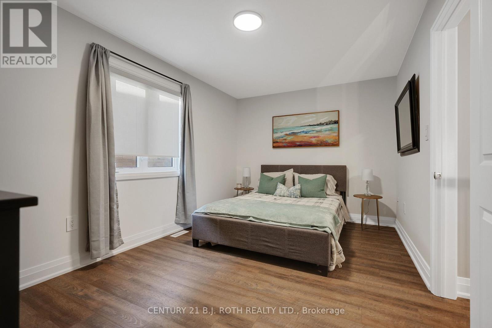 99 Franklin Trail, Barrie (Holly), Ontario  L9J 0J1 - Photo 33 - S12409138