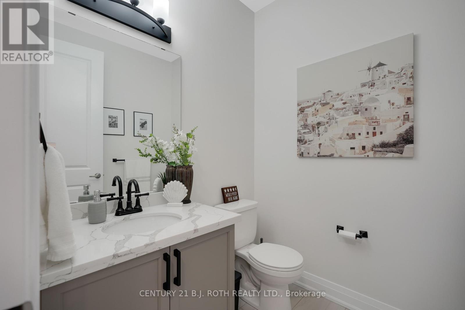 99 Franklin Trail, Barrie (Holly), Ontario  L9J 0J1 - Photo 6 - S12409138