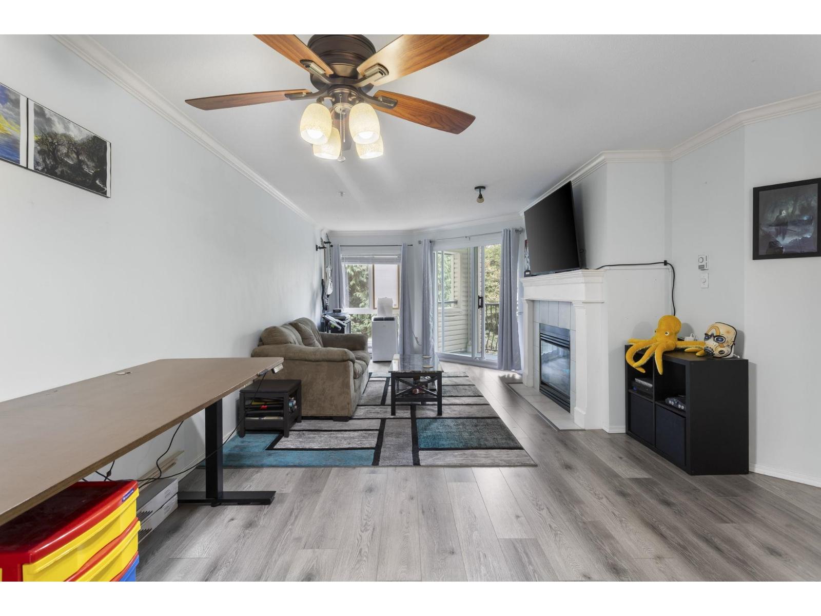 313 3172 Gladwin Road, Abbotsford, British Columbia  V2T 5T3 - Photo 4 - R3048488