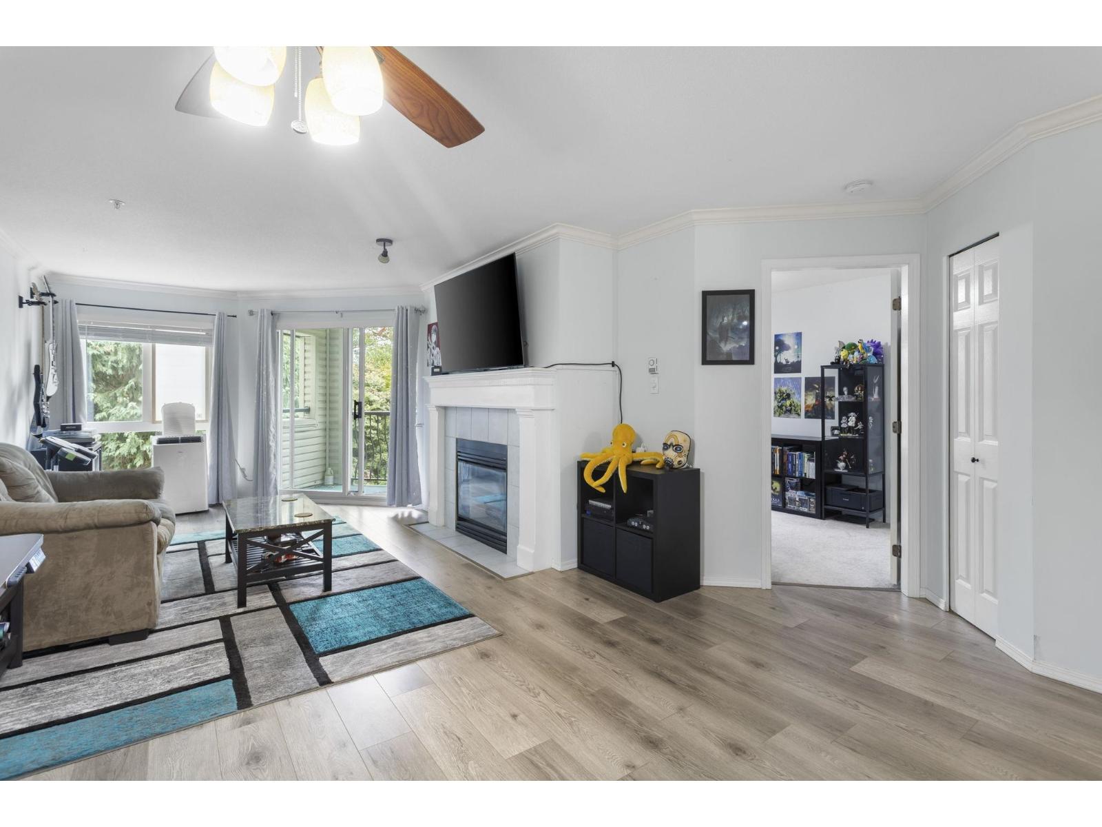 313 3172 Gladwin Road, Abbotsford, British Columbia  V2T 5T3 - Photo 5 - R3048488