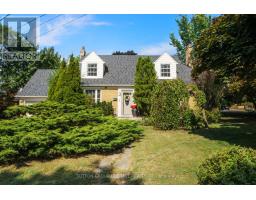 2 BYWOOD DRIVE, Toronto, Ontario
