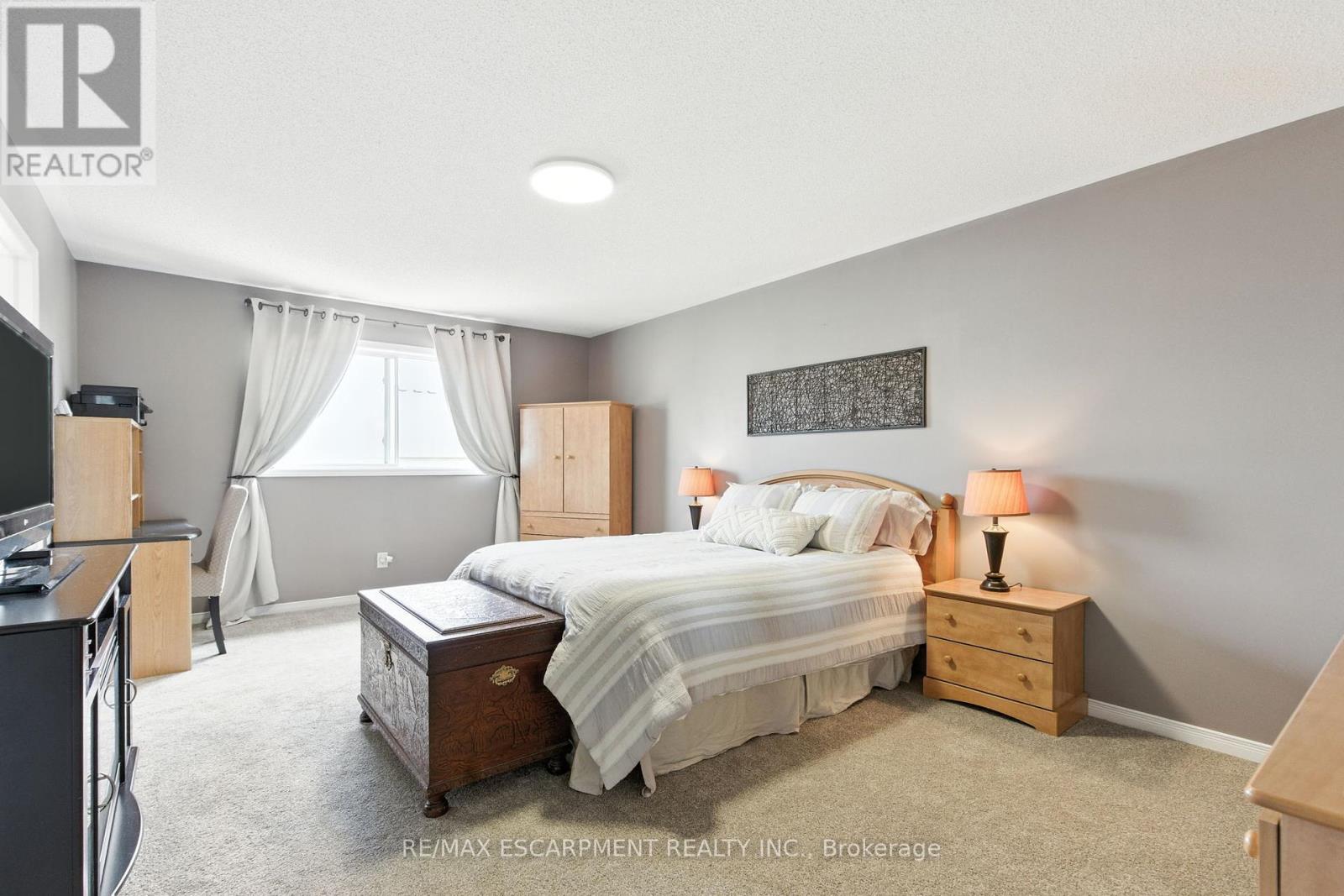 3856 Skyview Street, Mississauga, Ontario  L5M 8A1 - Photo 18 - W12408972