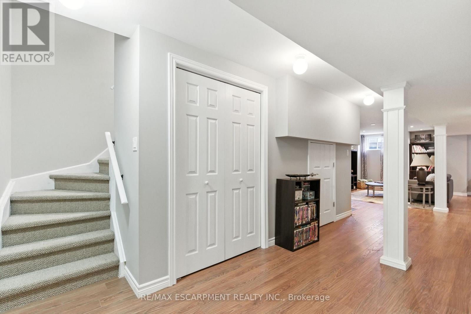 3856 Skyview Street, Mississauga, Ontario  L5M 8A1 - Photo 27 - W12408972