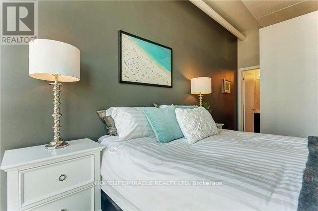 915 - 2 Fieldway Road, Toronto, Ontario  M8Z 0B9 - Photo 11 - W12408980