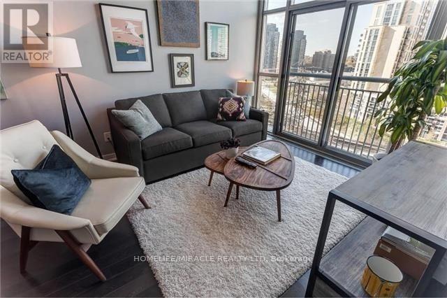 915 - 2 Fieldway Road, Toronto, Ontario  M8Z 0B9 - Photo 16 - W12408980