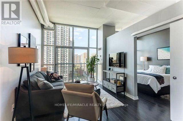 915 - 2 Fieldway Road, Toronto, Ontario  M8Z 0B9 - Photo 17 - W12408980
