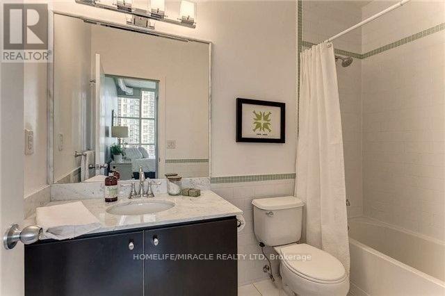 915 - 2 Fieldway Road, Toronto, Ontario  M8Z 0B9 - Photo 6 - W12408980