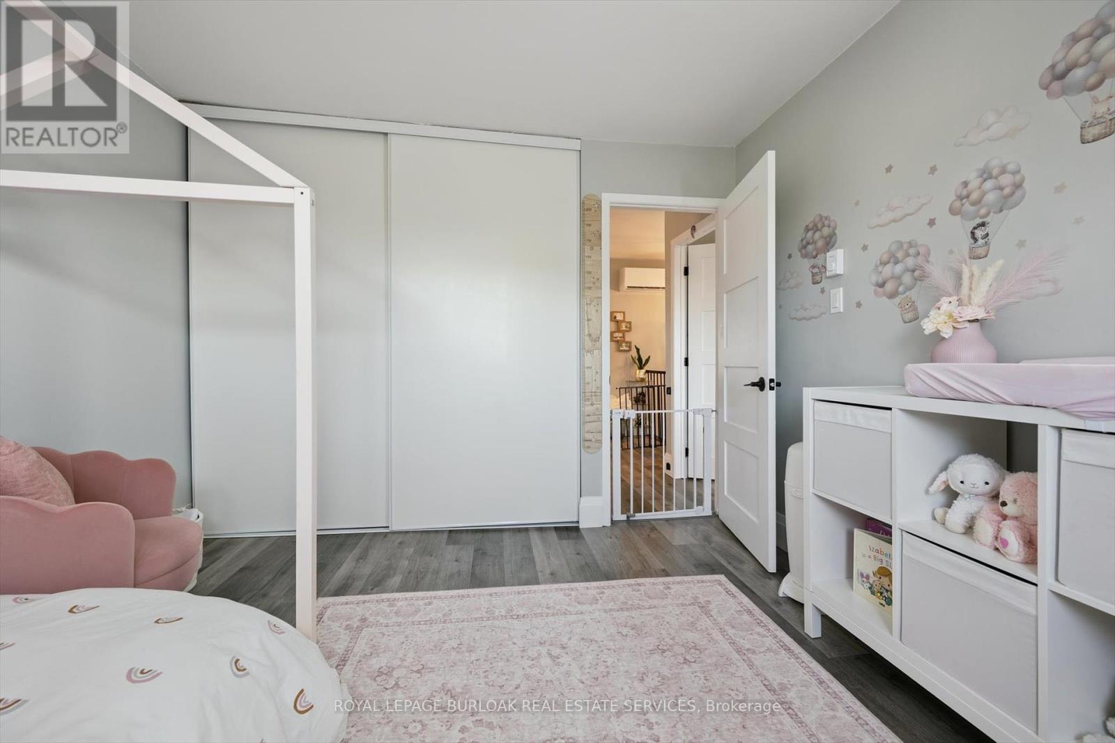2152 Pelee Boulevard, Oakville, Ontario  L6H 4C8 - Photo 26 - W12409007