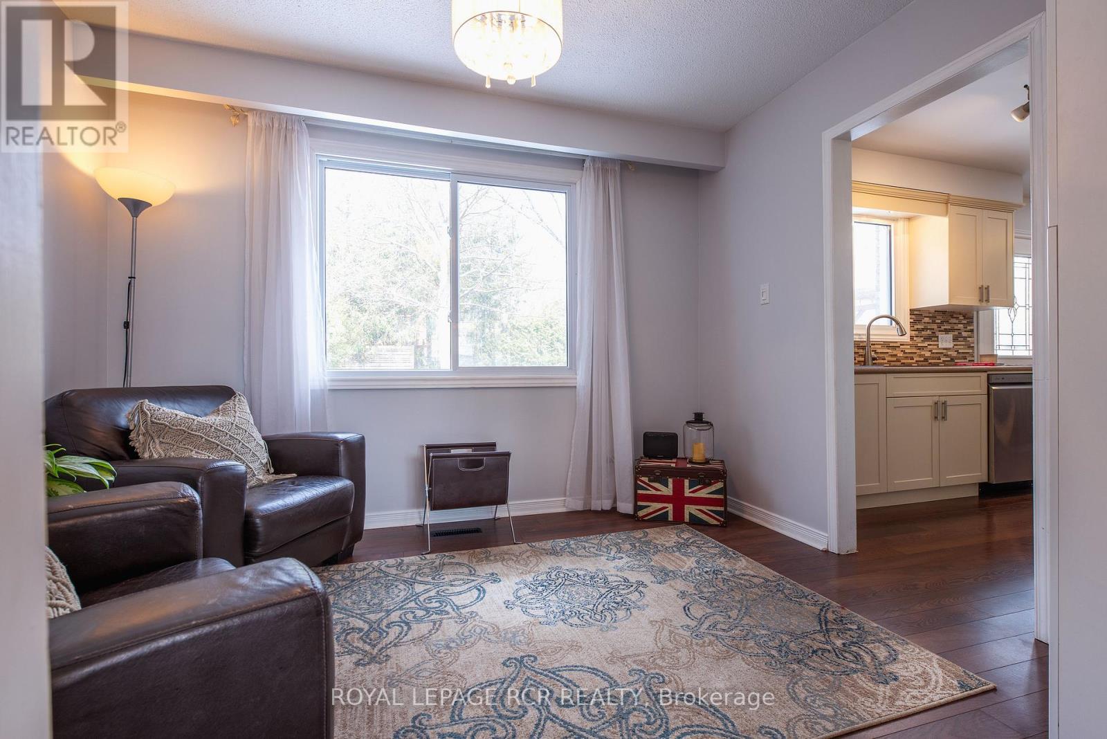 35 Elm Avenue, Orangeville, Ontario  L9W 3G3 - Photo 7 - W12409031