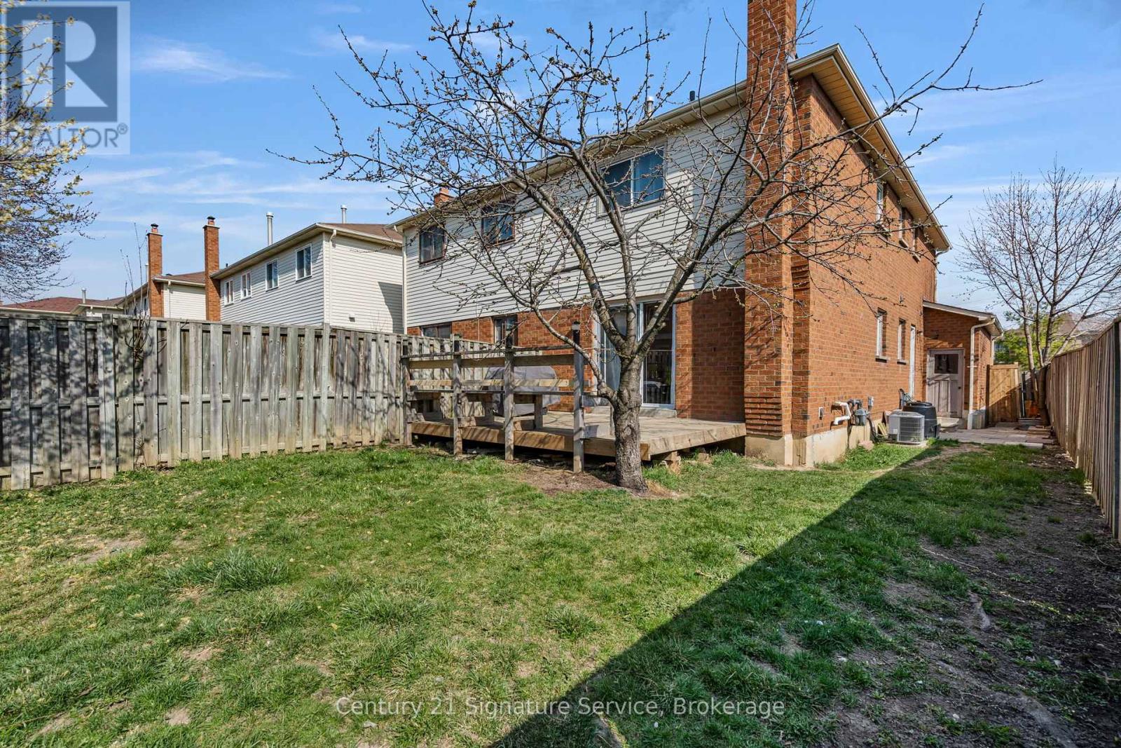 80 Dutch Crescent, Brampton (Fletcher's Creek South), Ontario  L6Y 3X1 - Photo 22 - W12409033