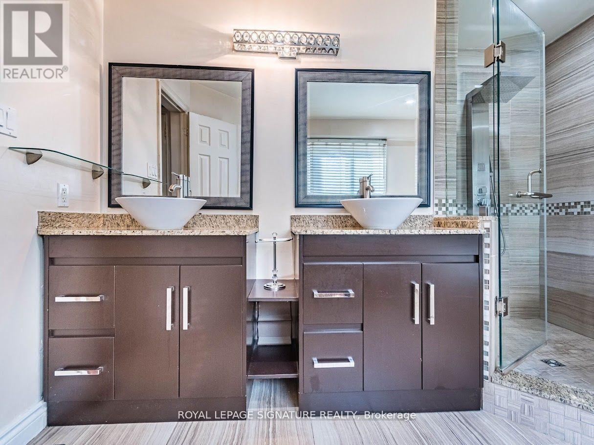 1206 Glenashton Drive, Oakville, Ontario  L6H 5L9 - Photo 24 - W12409101
