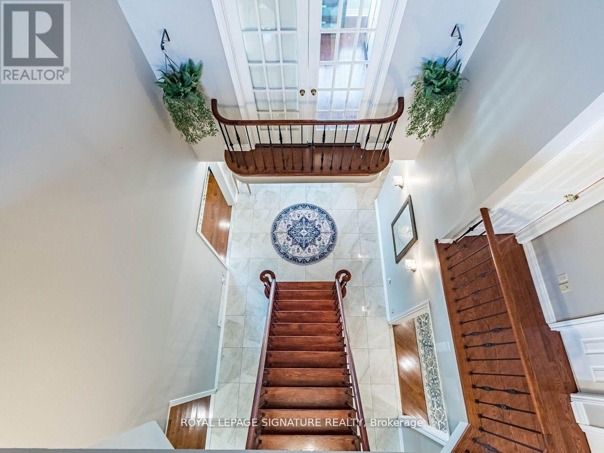1206 Glenashton Drive, Oakville, Ontario  L6H 5L9 - Photo 37 - W12409101
