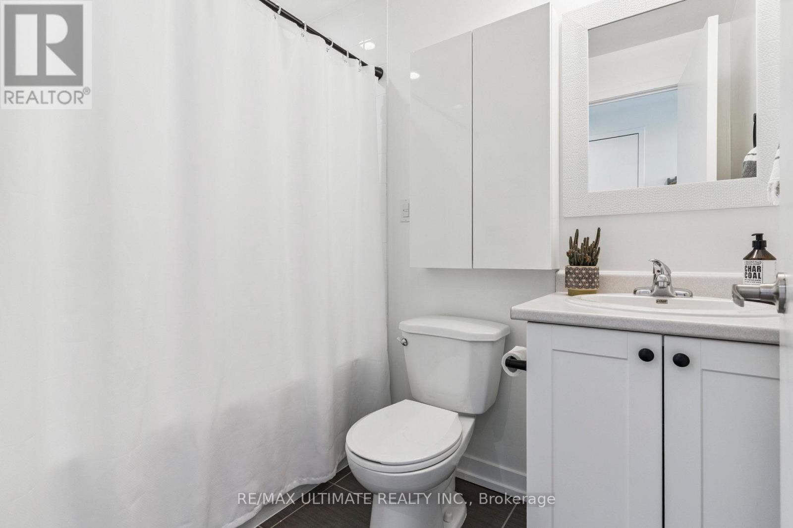 1402 - 816 Lansdowne Avenue, Toronto, Ontario  M6H 4K6 - Photo 19 - W12409109