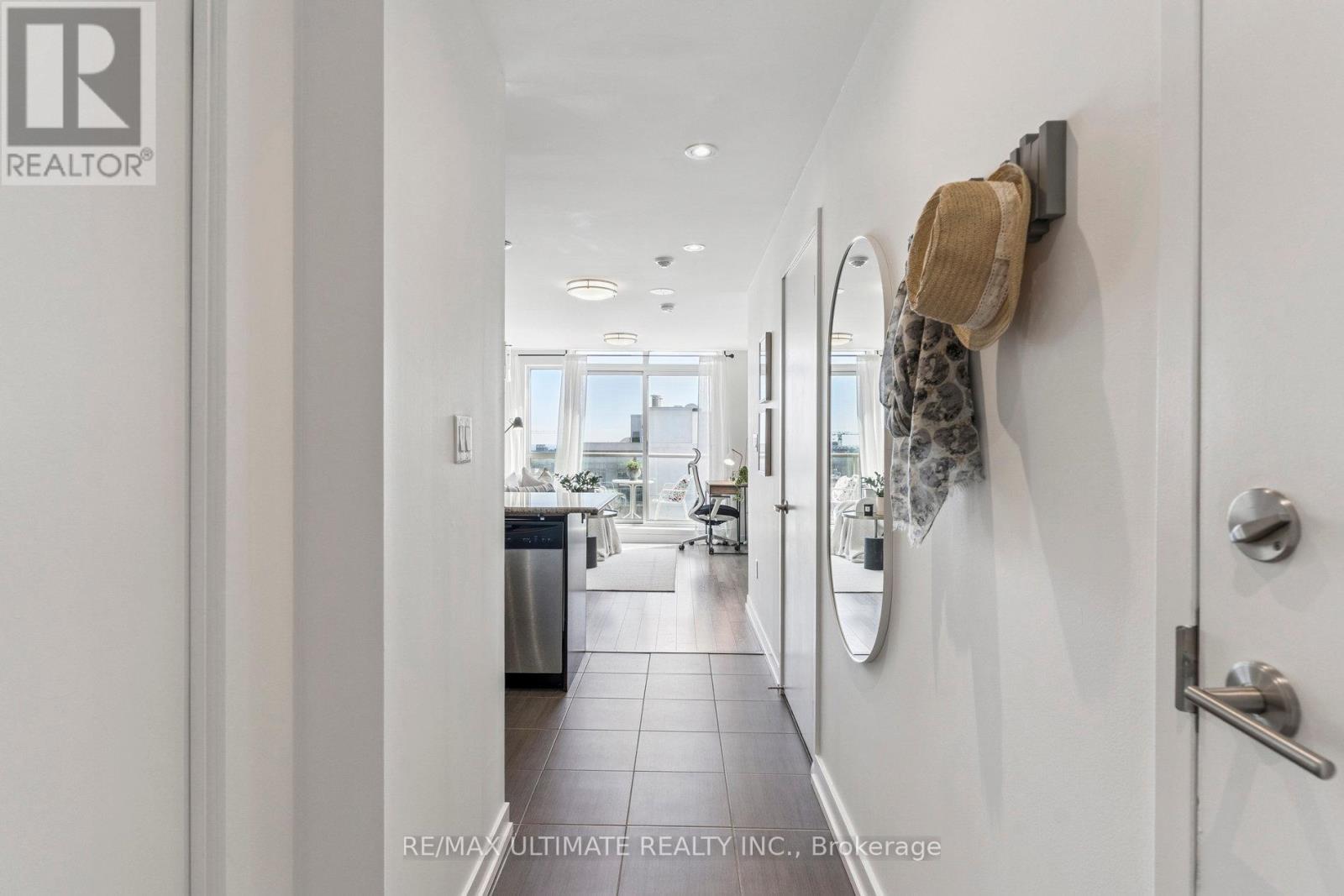 1402 - 816 Lansdowne Avenue, Toronto (Dovercourt-Wallace Emerson-Junction), Ontario  M6H 4K6 - Photo 4 - W12409109