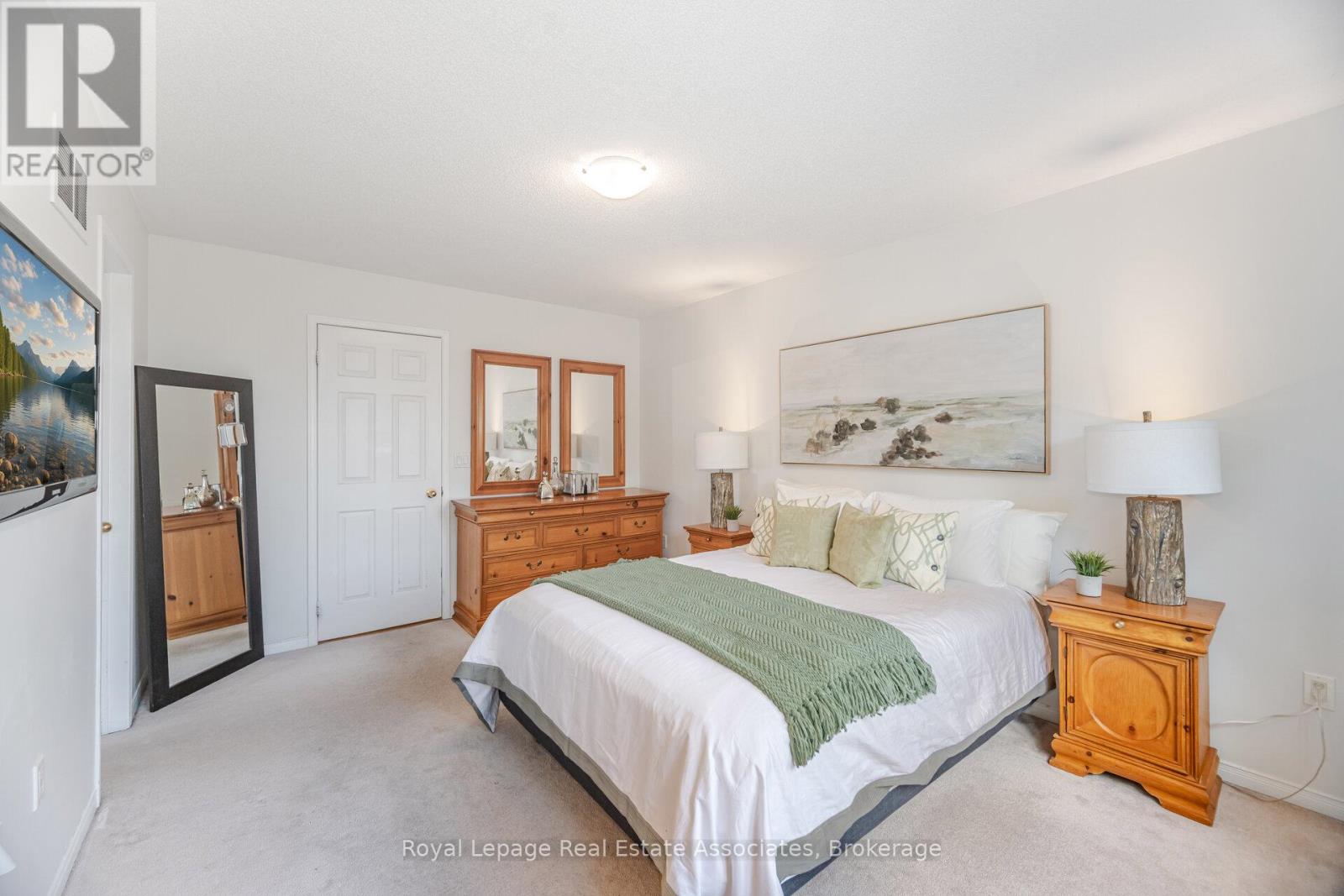 3207 Joel Kerbel Place, Mississauga, Ontario  L4Y 0B1 - Photo 18 - W12409142