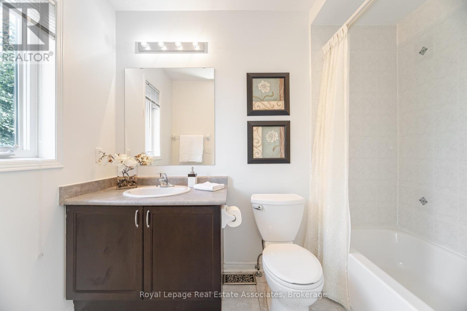 3207 Joel Kerbel Place, Mississauga, Ontario  L4Y 0B1 - Photo 19 - W12409142