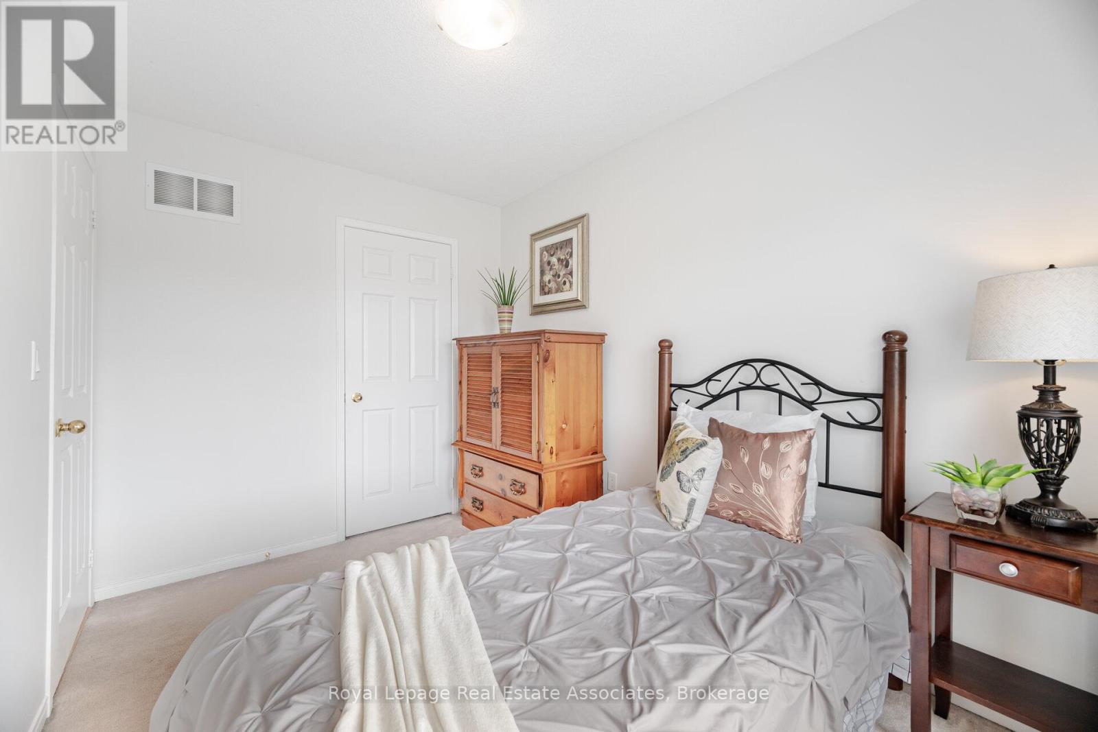 3207 Joel Kerbel Place, Mississauga, Ontario  L4Y 0B1 - Photo 21 - W12409142