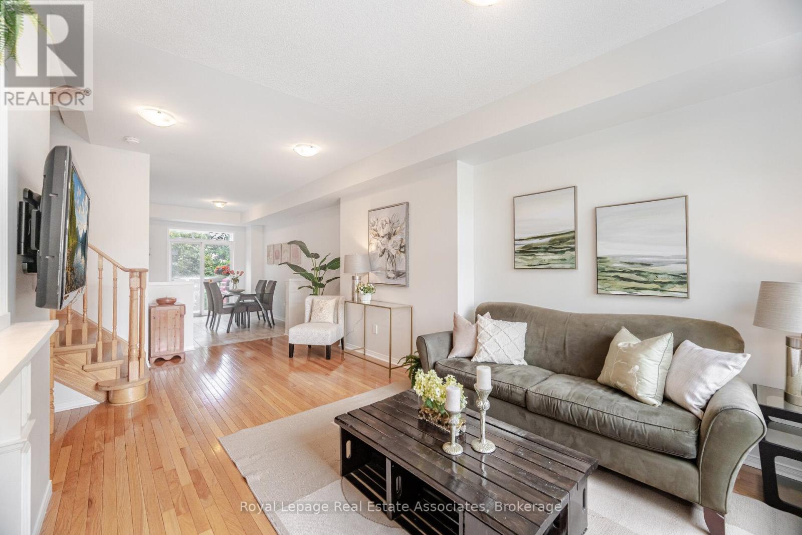 3207 Joel Kerbel Place, Mississauga, Ontario  L4Y 0B1 - Photo 7 - W12409142