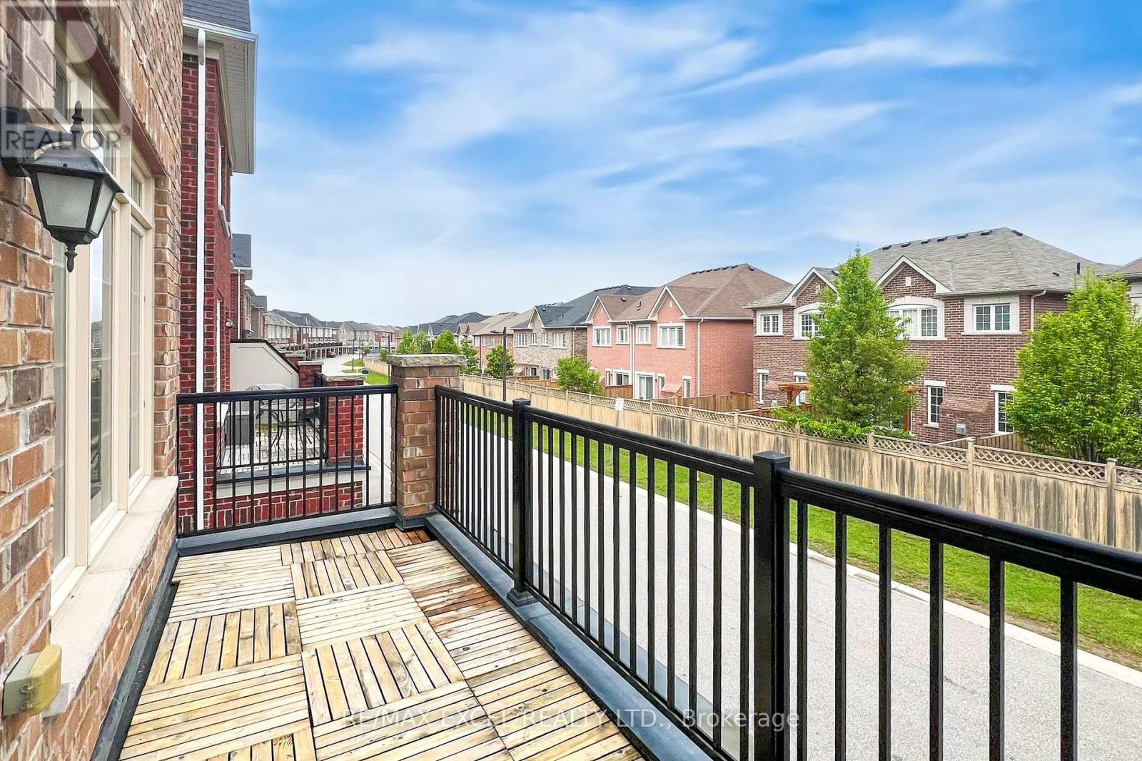 283 Dundas Way, Markham, Ontario  L6E 0S8 - Photo 40 - N12409027