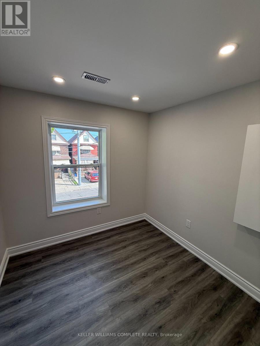 Upper & Attic - 187 Stirton Street, Hamilton, Ontario  L8L 6G7 - Photo 23 - X12408989