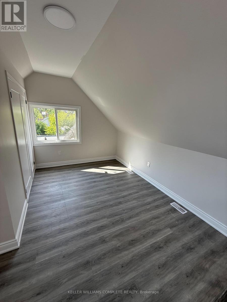 Upper & Attic - 187 Stirton Street, Hamilton, Ontario  L8L 6G7 - Photo 26 - X12408989