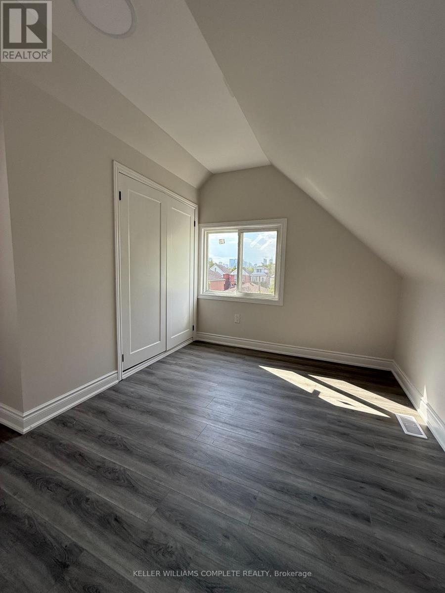 Upper & Attic - 187 Stirton Street, Hamilton, Ontario  L8L 6G7 - Photo 27 - X12408989