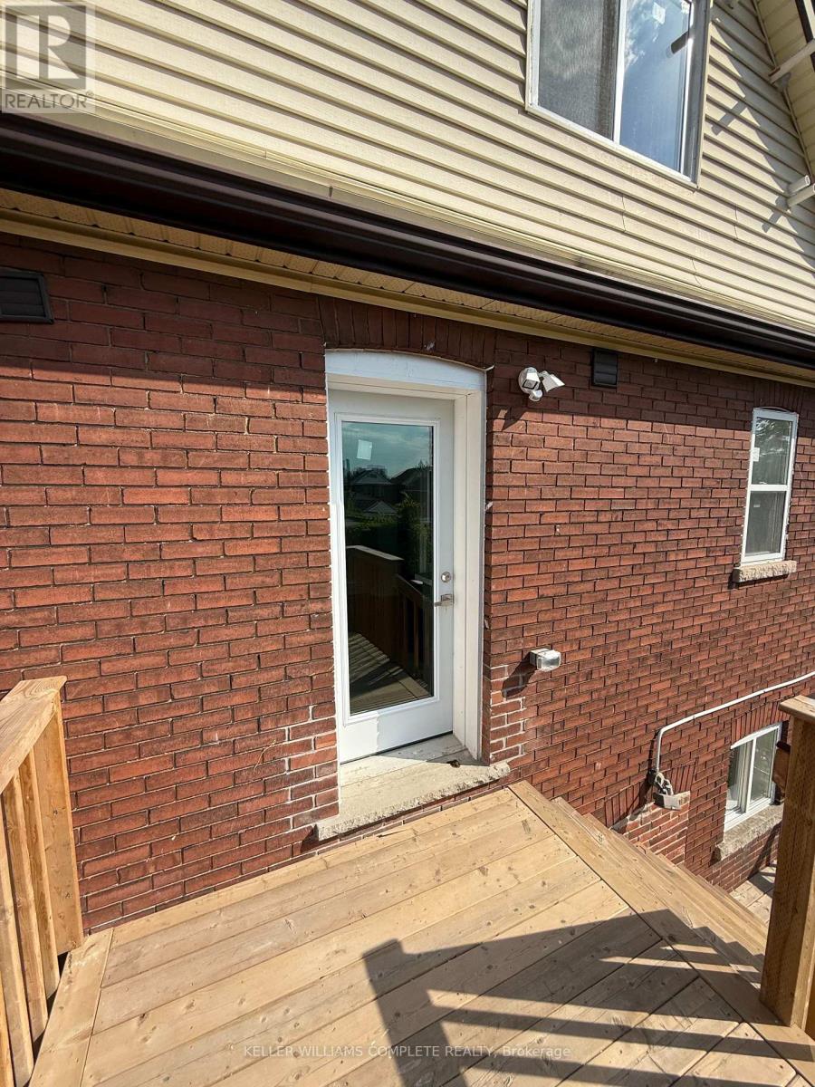 Upper & Attic - 187 Stirton Street, Hamilton, Ontario  L8L 6G7 - Photo 5 - X12408989