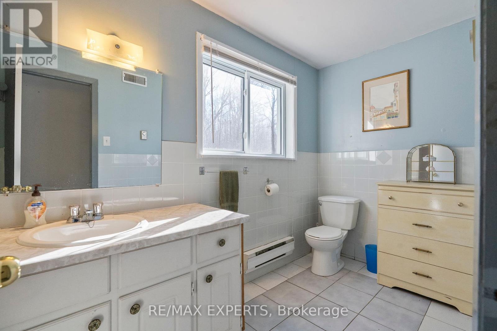 632 Bannister Drive, South Bruce Peninsula, Ontario  N0H 2G0 - Photo 26 - X12409075