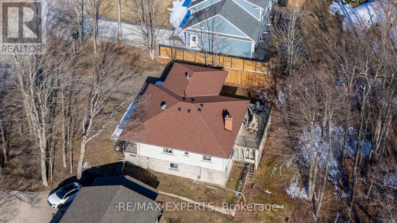 632 Bannister Drive, South Bruce Peninsula, Ontario  N0H 2G0 - Photo 33 - X12409075