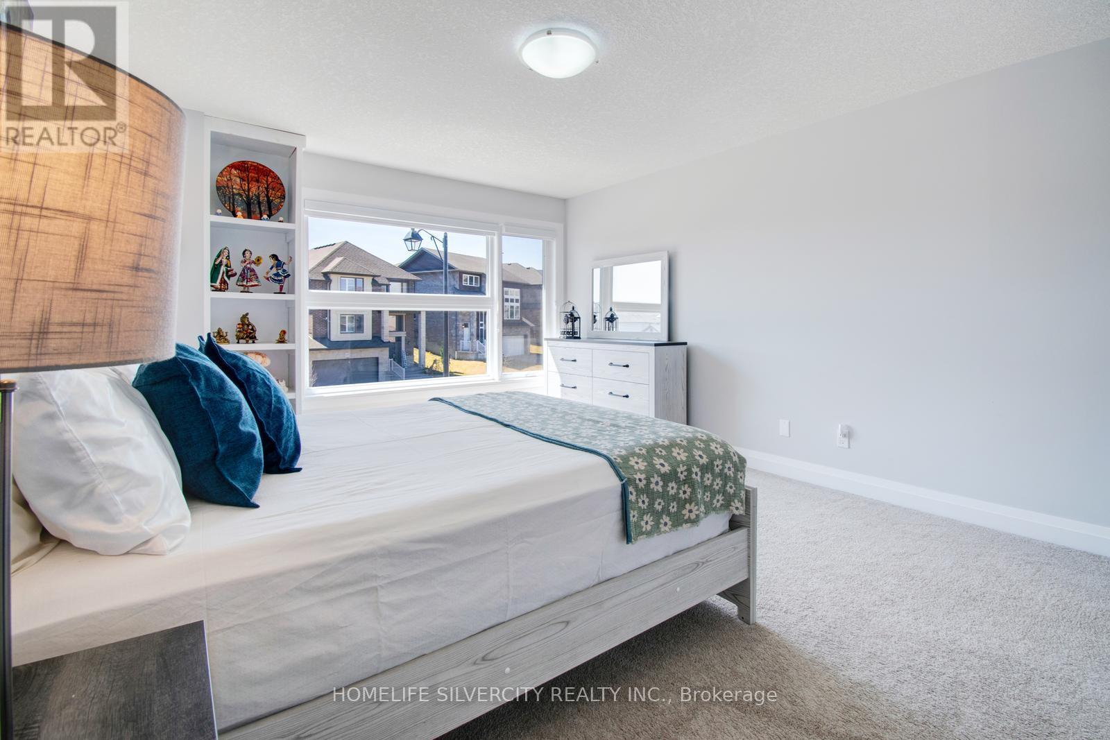 556 Mayapple Street, Waterloo, Ontario  N2V 0C3 - Photo 12 - X12409111