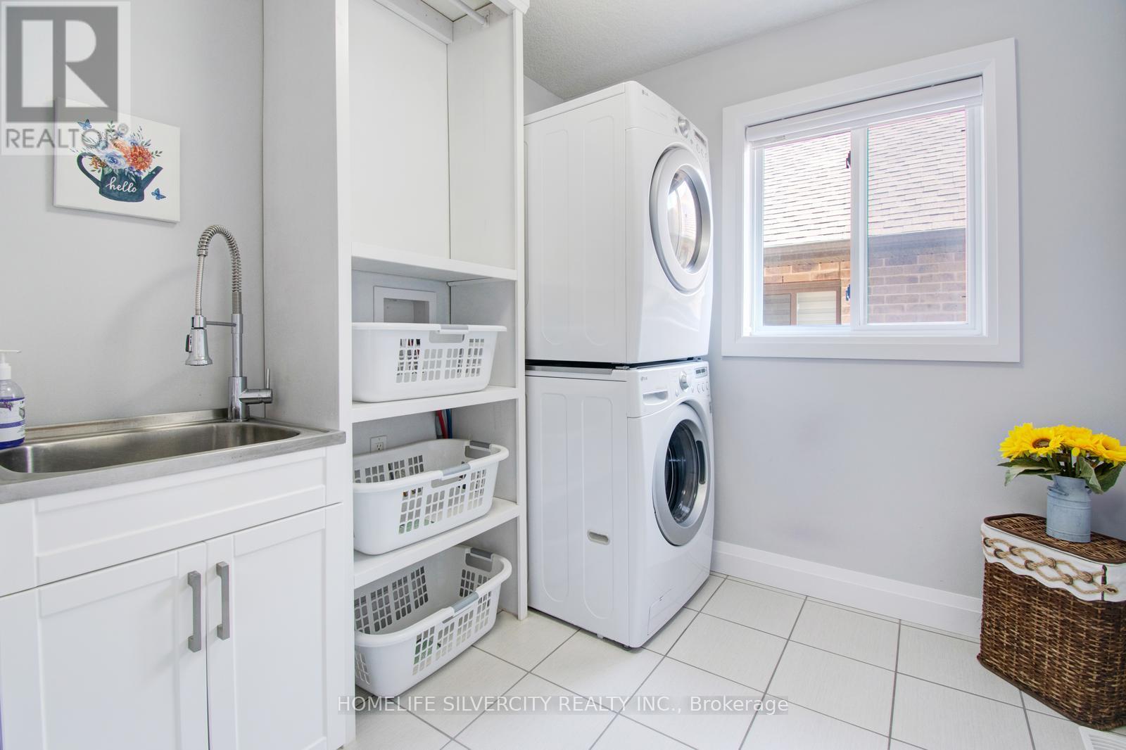 556 Mayapple Street, Waterloo, Ontario  N2V 0C3 - Photo 15 - X12409111