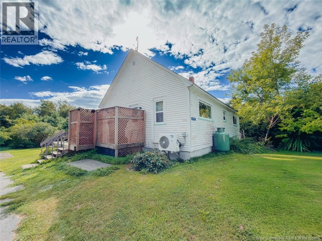 10107 Route 105, Beechwood, New Brunswick  E7J 2A5 - Photo 1 - NB125671