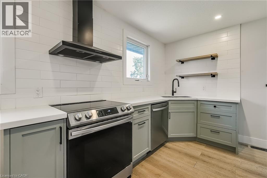 88 Oak Street, Stratford, Ontario  N5A 6Z1 - Photo 8 - 40768270